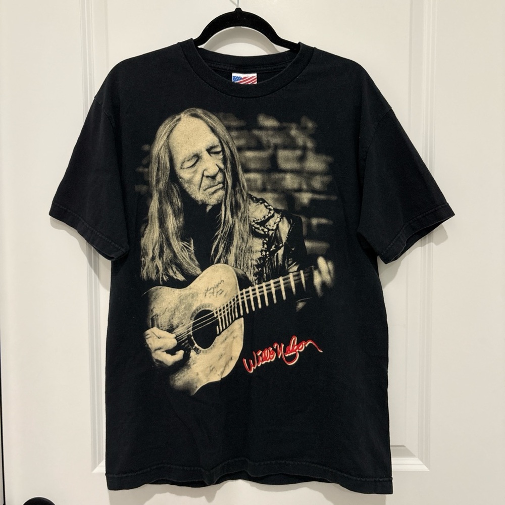 Vintage Willie Nelson t shirt.